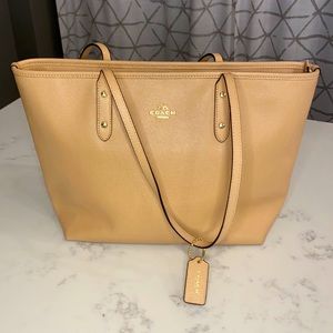 Coach zip-top tote bag in tan